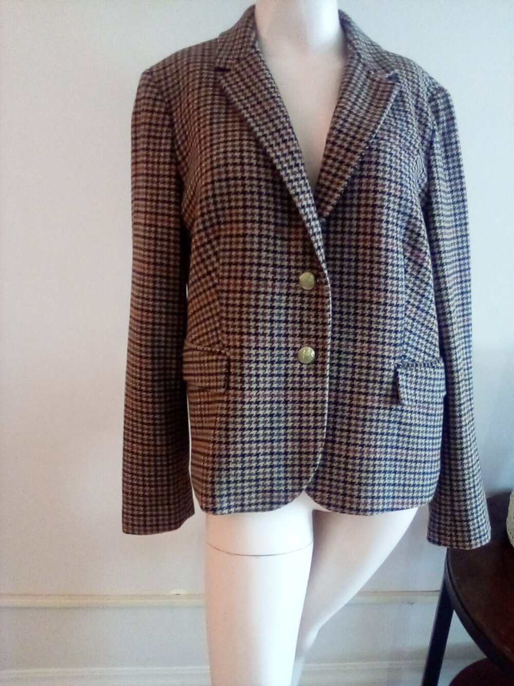 J.Crew Women's Wool Blend  Houndstooth Jacket Sz L?  Bust; 46" Doubled